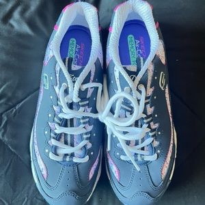Sketchers D-lytes with memory foam, navy with pink and white. Size 9